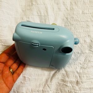 Fujifilm Instax mini 7+ camera